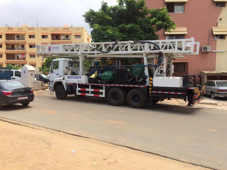 Atelier de forage HICS BZCY400ZY en préparation à Dakar